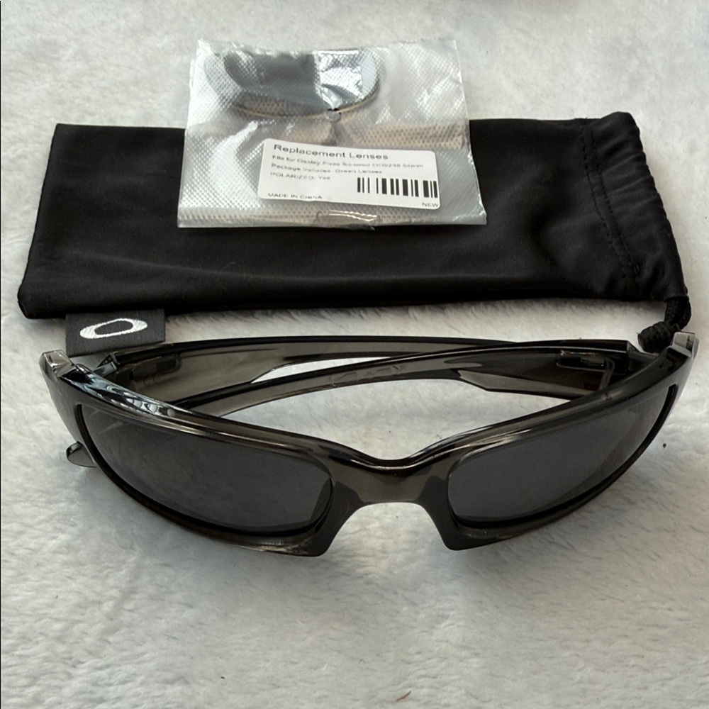 Oakley (4+1)2 Fives Squared OO9238-0554 Sunglasses with 2 pair new lenses